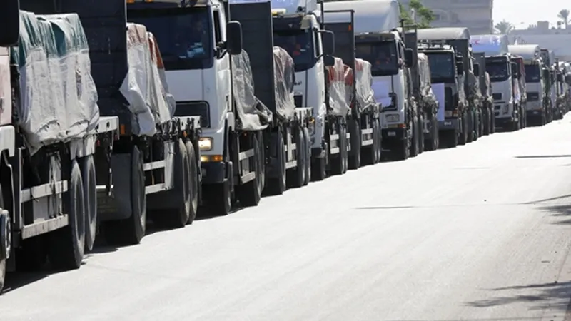 81 günlük ablukanın ardından ilk yardım tırları Gazze’ye girdi