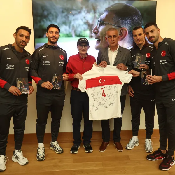 A Milli Takım'dan Aziz Sancar'a ziyaret!