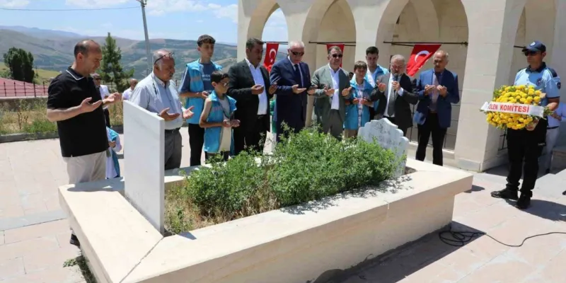 Abdulvehhap Gazi ve Beyböyrek Anıldı: Dualarla Yad Edildiler!