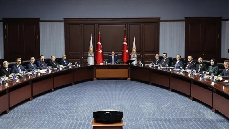 AK Parti MYK Başkan Erdoğan liderliğinde toplandı! Ana gündem: Yeni anayasa çalışmaları ve Terörsüz Türkiye