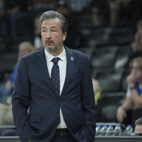 Anadolu Efes'te Banchi dönemi sona erdi!