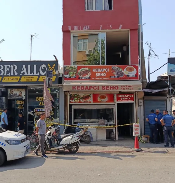 Annesini çalıştığı iş yerinde bıçaklayarak öldürdü