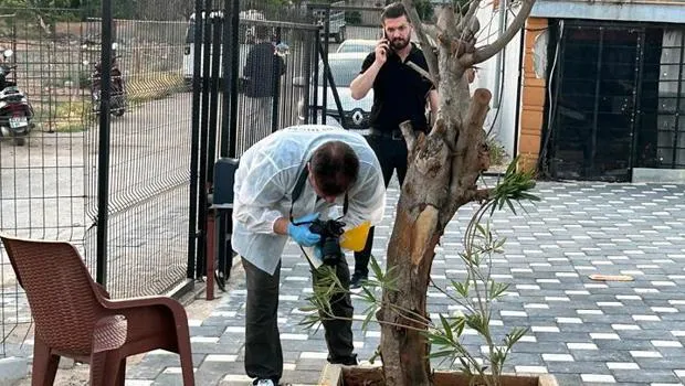 Antalya'da korkunç olay! Bahçede otururken yorgun mermiyle hayatını kaybetti