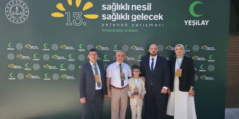 Rize'nin Gururu! Ardeşenli Öğrenci Türkiye 2.'si Oldu