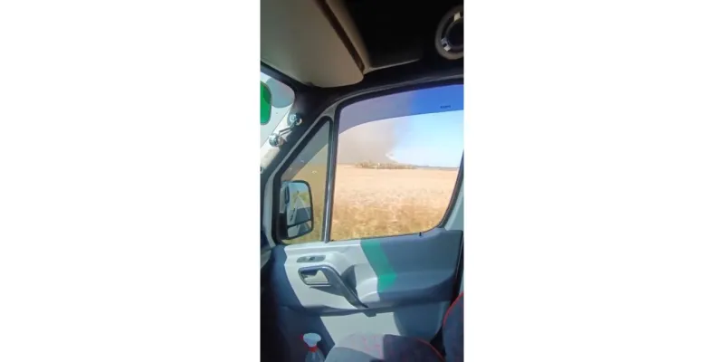 Arnavutköy'de lojistik deposunda yangın