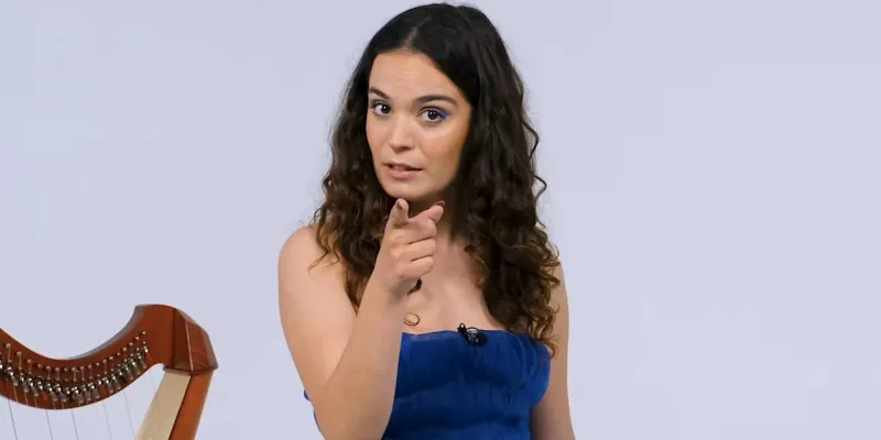 Aslı Bekiroğlu hastane odasından isyan etti: Tek tek sildi