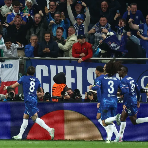 Chelsea Tarih Yazdı! Avrupa'nın Zirvesinde: Konferans Ligi Şampiyonu!