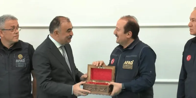 AFAD Personeline Azerbaycan'dan Özel İşbirliği Rozeti! Neden?