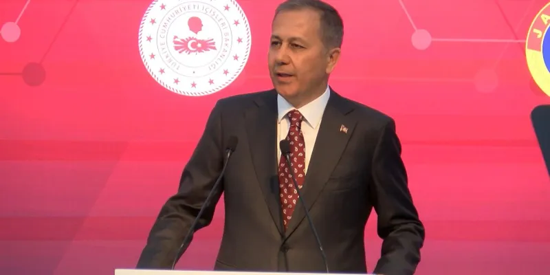 Yerlikaya Duyurdu: Bilişim Suçlarında Rekor Tutuklama!