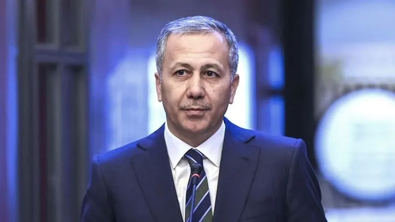 Bakan Yerlikaya duyurdu: 2024 yılında trafik kazalarında 6 bin 351 canımızı yitirdik