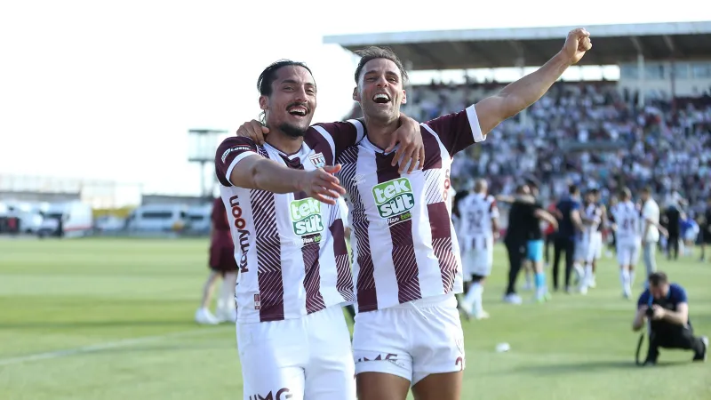 Bandırmaspor Destan Yazdı! 1. Lig'de Finaldeyiz!