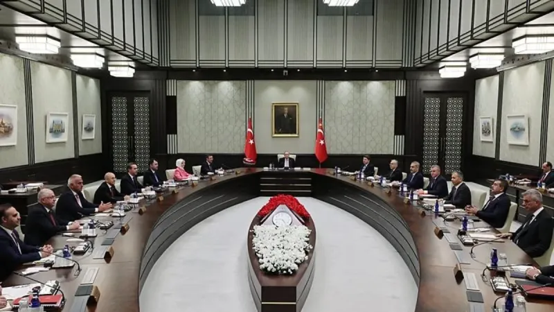 Başkan Erdoğan liderliğindeki Kabine toplanıyor! Terörsüz Türkiye ve İstanbul'daki barış görüşmeleri masada