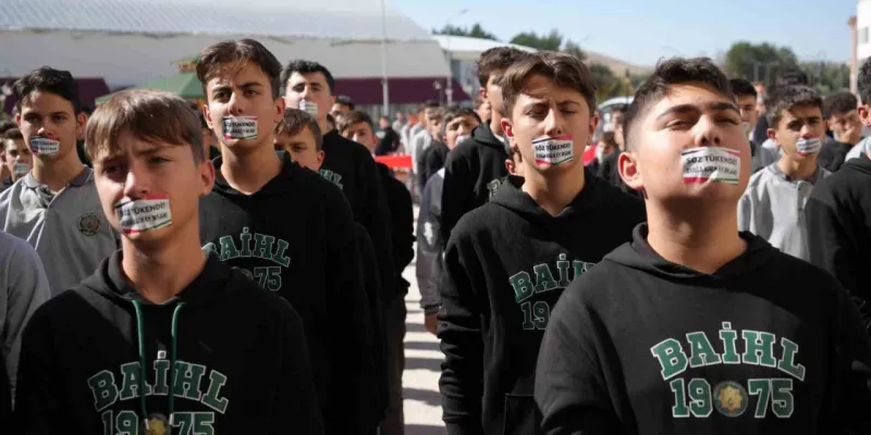 Bayburt'tan Gazze'ye Destek: Öğrencilerden Anlamlı Sessiz Eylem!