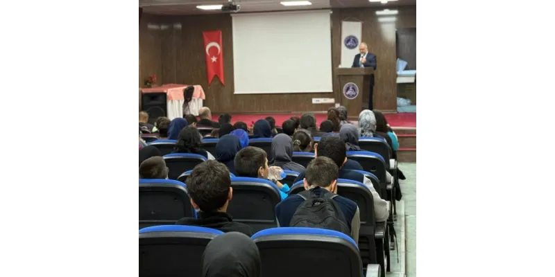 Bayburt'ta Aile Ahlakı Konferansı: Peygamberimiz Anlatıldı!