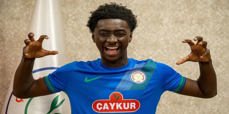 Rizespor Bomba Transfer! Premier Lig Yıldızı Rak-Sakyi Rize'de