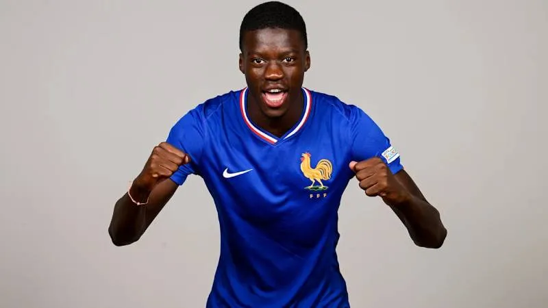 Chelsea, Strasbourg'dan Mamadou Sarr'ı transfer etti