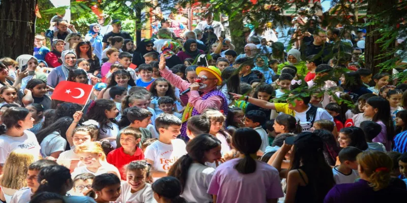 Çocuklar, Ortahisar’ın Karne Şenliğinde Doyasıya Eğlendi