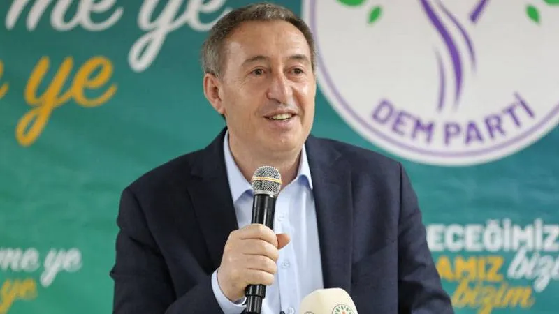 DEM Parti, siyasi partilere “yeni çözüm süreci” turu sonrası toplandı | Tuncer Bakırhan: Ya Kürt-Türk ilişkilerini yeniden kuracağız ya da tükenip gideceğiz