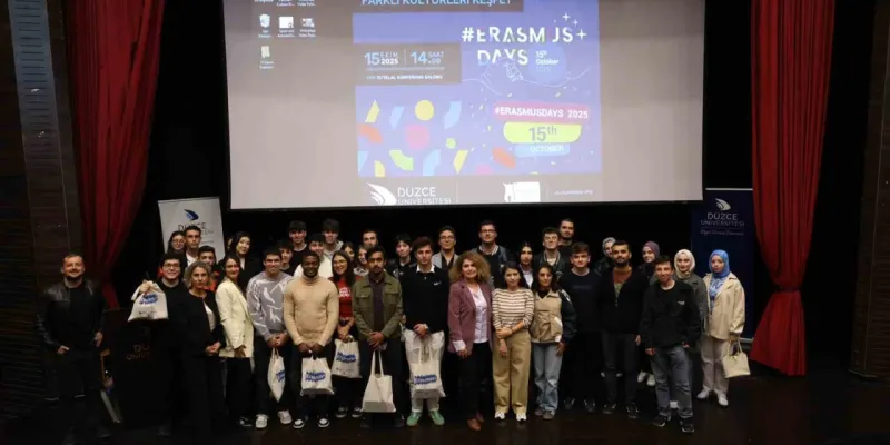 Düzce Üniversitesinde Erasmus Rüzgarı! Öğrenciler Ülkelerini Tanıttı