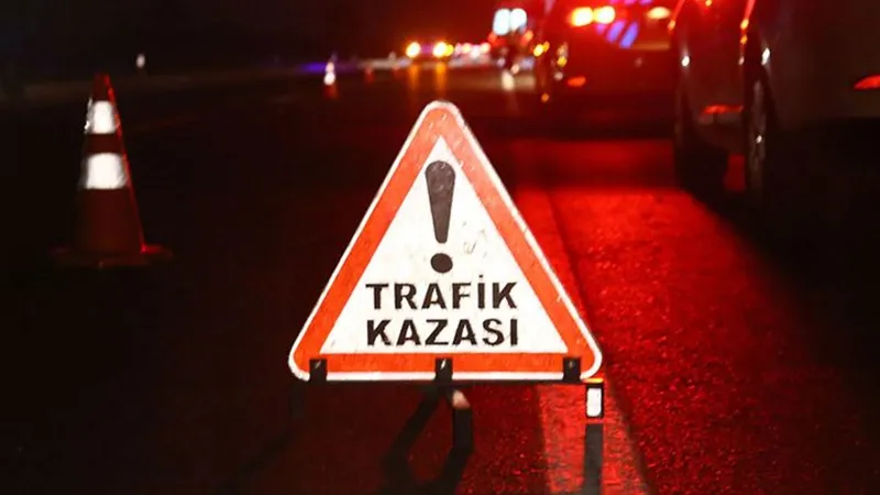Edirne'de feci kaza! Motosikletteki 2 kişi hayatını kaybetti