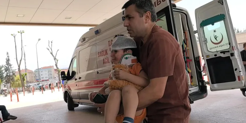 Yusuf Bebek Kaza Geçirdi Ama Oyuncağını Bırakmadı! Şoke Eden Anlar
