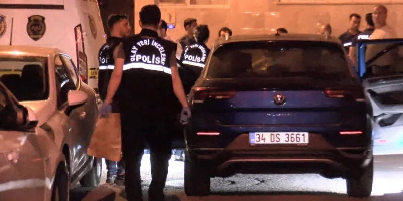 Fatih'te otomobilin içinde, yanındaki kişinin silahlı saldırısına uğrayan sürücü öldü