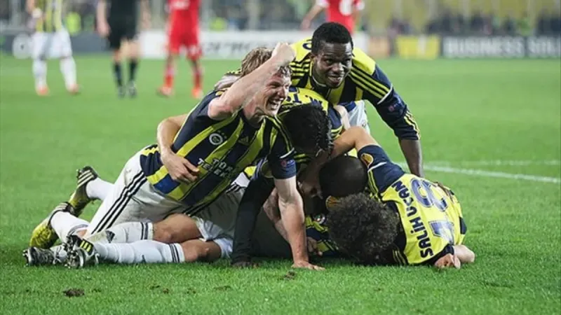 Fenerbahçe - Benfica maçı ne zaman, saat kaçta? Fenerbahçe - Benfica maçı hangi kanalda, şifresiz mi?