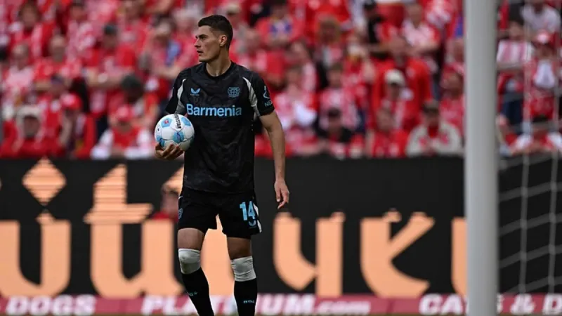 Fenerbahçe'ye Çekyalı golcü! Devin Özek ilk transferini Bayer Leverkusen'den yapıyor