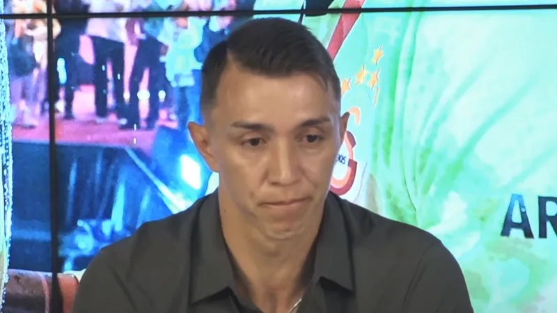 Fernando Muslera, boğazı düğümlenerek Galatasaray'a veda etti: Son maçıma çıkacağım