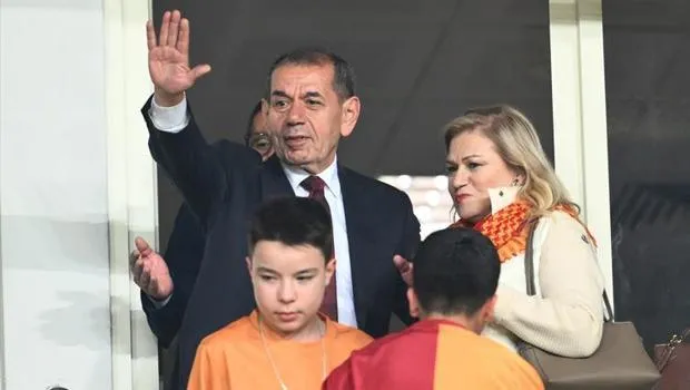 Dursun Özbek'ten Bomba Transfer İtirafı: Osimhen Galatasaray'da mı?