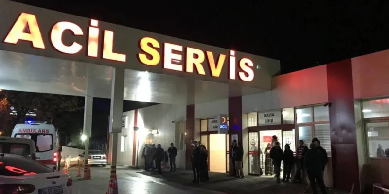 Gaziantep'te TIR Dehşeti! İşçi Servisiyle Çarpıştı: Yaralılar Var