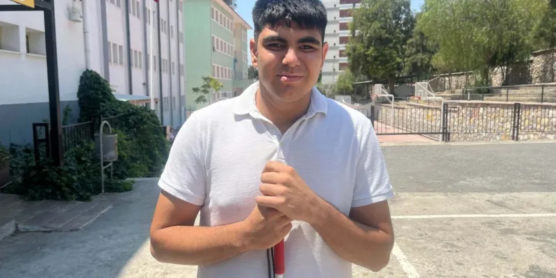 Görme Engelli Enes'ten İlham Veren Hayal: Öğretmen Olmak!