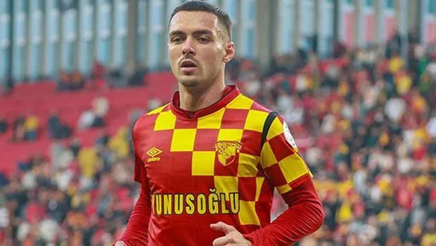 Göztepe'de Tijanic Şoku! Yıldız Futbolcu Kalıyor Mu?
