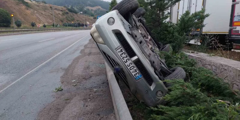 Emniyet Kemeri Hayat Kurtardı! Hurda Araçtan Sağ Çıktılar
