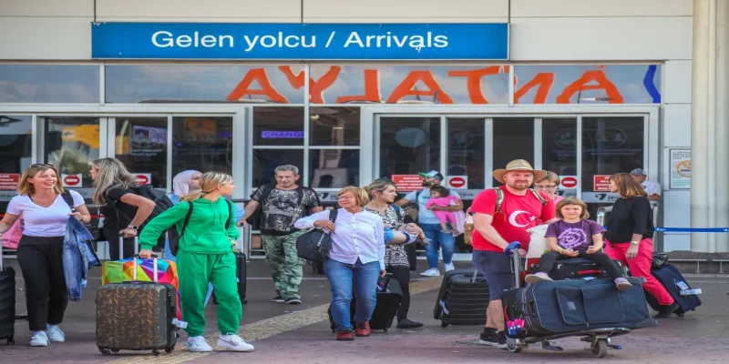 Hürmüz Boğazı Kapanırsa Turizm Biter mi? İşte Detaylar!