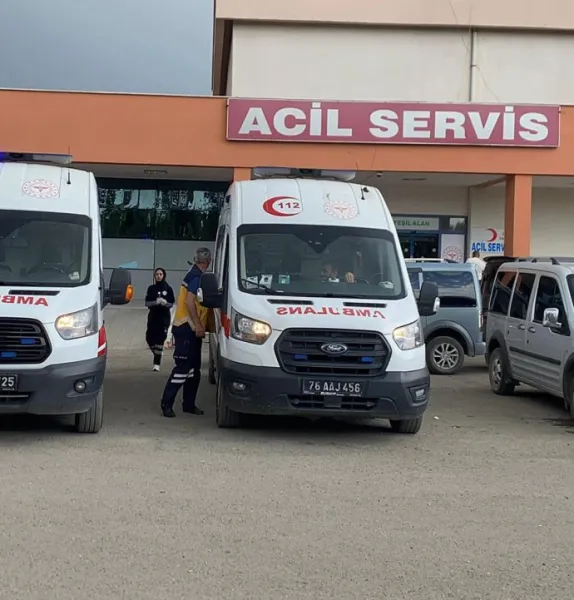 İki yengesini silahla vurarak öldürdü