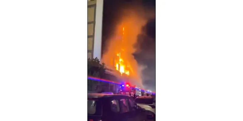 Irak'ta alışveriş merkezinde yangın: 50 ölü / Video eklendi