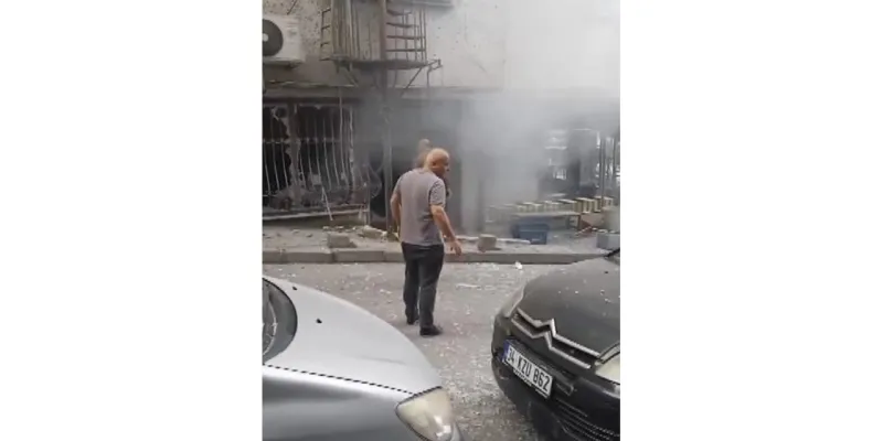 İstanbul- Güngören'de iş yerindeki patlama anı kamerada / Geniş haber- ek fotoğraflar