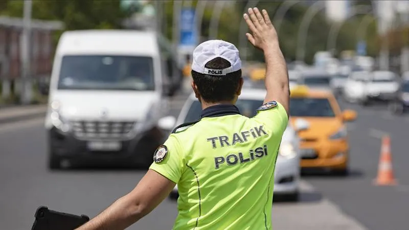İstanbul'da Trafik Alarmı! FSM Köprüsü Dahil Hangi Yollar Kapalı?