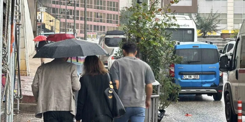 Karabük'te Yaz Bitti! 3.5 Ay Sonra Gelen Yağmur Herkesi Sevindirdi