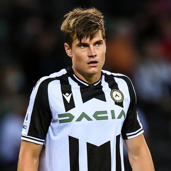 Leeds United'dan Bomba Transfer! Sloven Stoper Jaka Bijol Geldi!