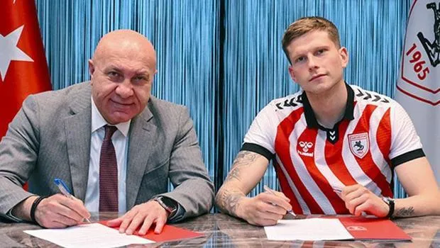 Logi Tomasson resmen Samsunspor'da!