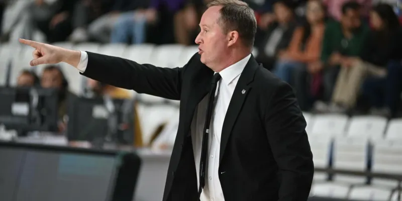 Fenerbahçe'den Bomba Transfer Hamlesi! Manisa Basket'in Hocası mı Geliyor?