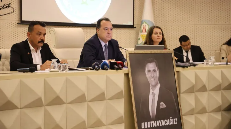 Manisa'da Duygu Dolu Anlar! Yeni Başkan'dan Zeyrek Vefası