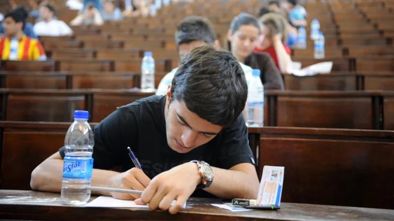 Yeni Eğitim Sistemi Mi Geliyor? 2+2 ve 3+1 Modeli Masada!
