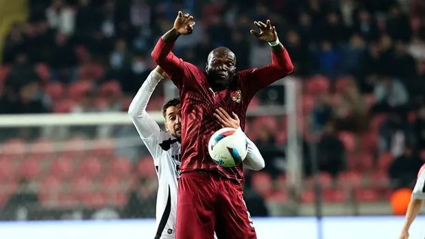 Aboubakar Transferde Şok! Yeni Takımı Herkesi Şaşırtacak