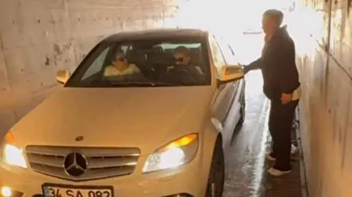 Yalova'da Alt Geçit Kavgası! Kadın Sürücü Trafiği Felç Etti!