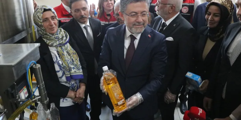 Kurbanlıklar Hazır! Bakan Yumaklı'dan Müjde: Stoklar Dolu Mu?