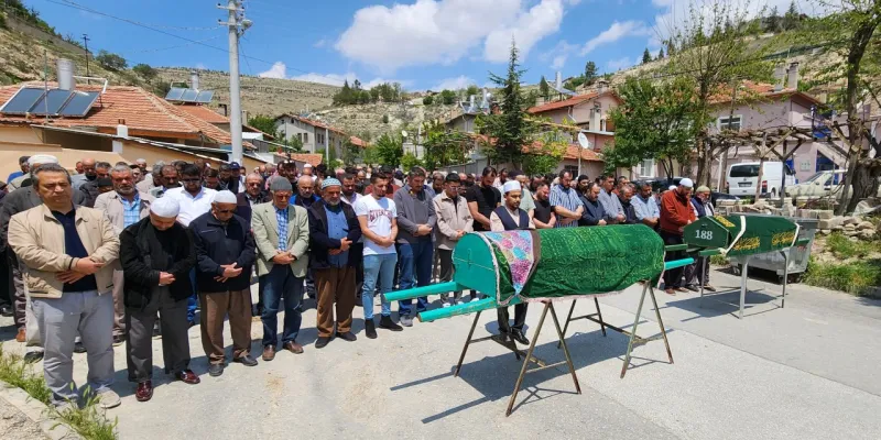 Konya'da Feci Ölüm! Dumandan Zehirlenen Çift Toprağa Verildi