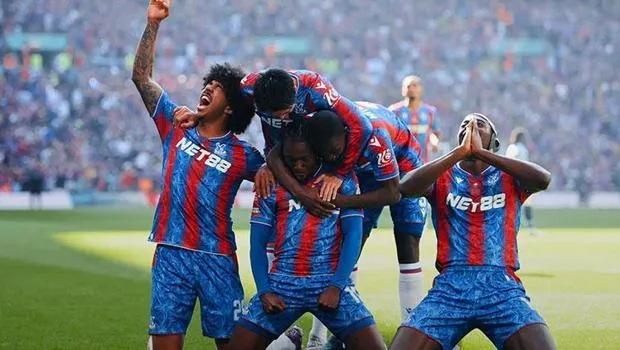 FA Cup'ta Şok! Crystal Palace, Manchester City'i Devirdi!